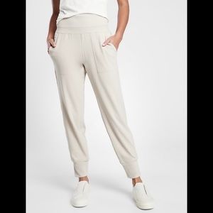 Athleta Venice Jogger